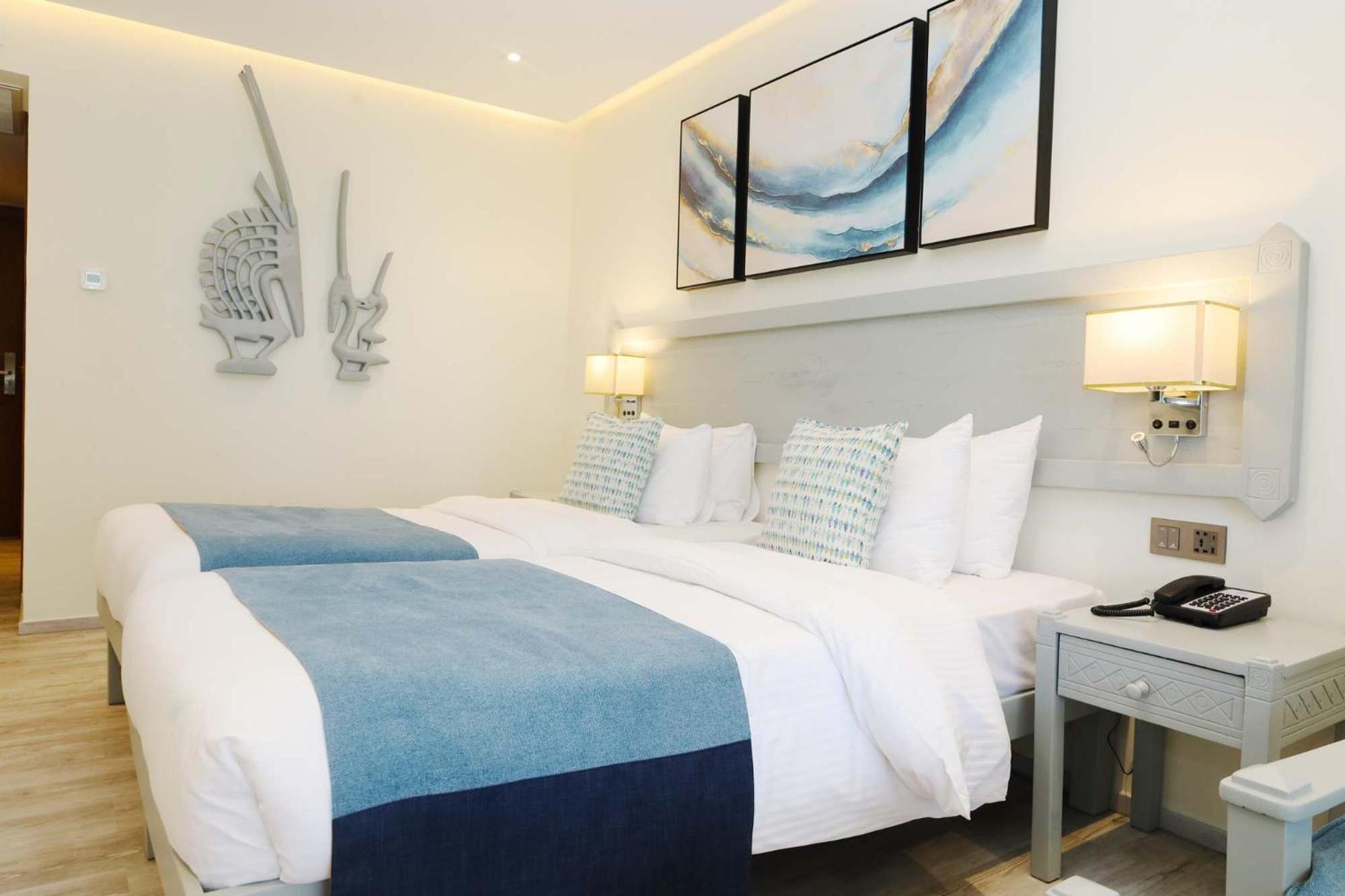 Baobab & 4* Diani Beach